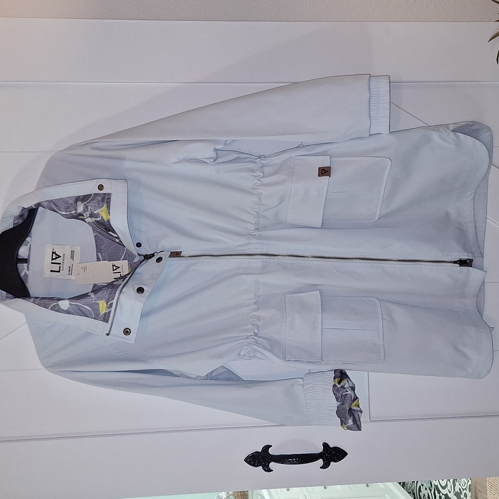 LIV Outdoor Lightweight XL Jacket NWT